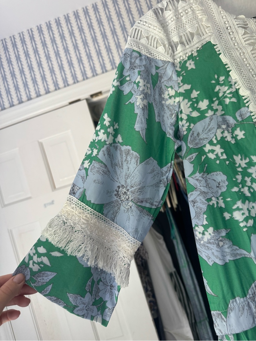 NWT Tuckernuck Green Floral Mini Dress with White Lace Trim NWT - Picture 3 of 4